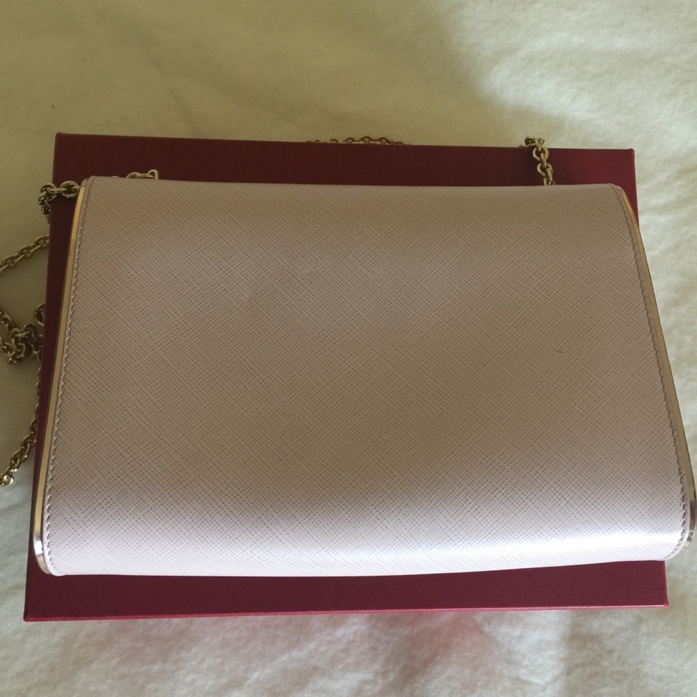 Ferragamo blush crossbody - Picture 8 of 10